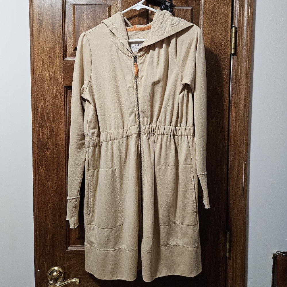 Evy's Tree Ann Marie Hoodie in Tan Size Large
